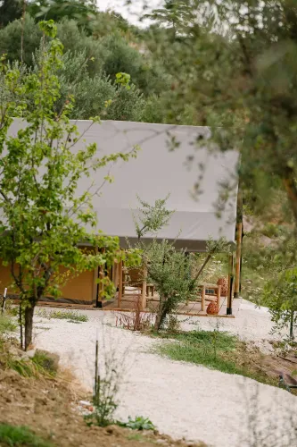 233lodge-granada-1